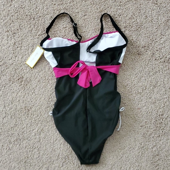 Sista Bene Swimsuit - Picture 2 of 2